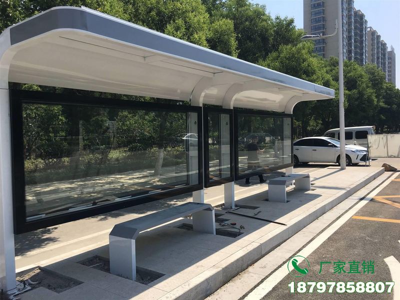 喀喇沁旗新型公交车站台候车亭